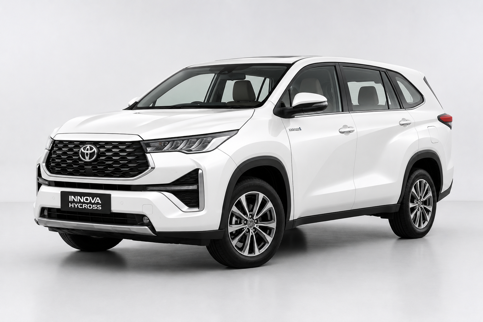 Toyota hycross1